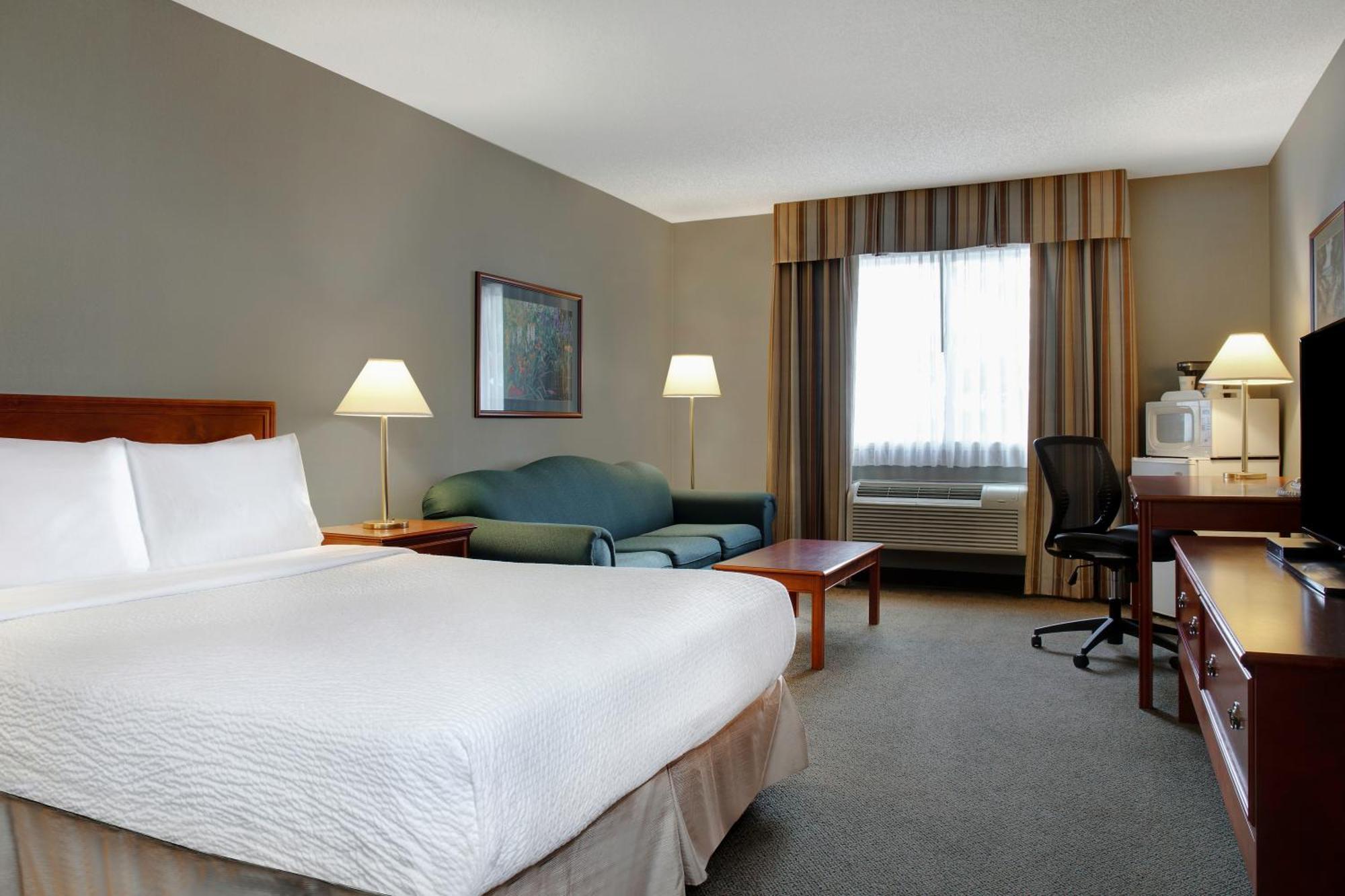 Days Inn By Wyndham Whitecourt Ngoại thất bức ảnh